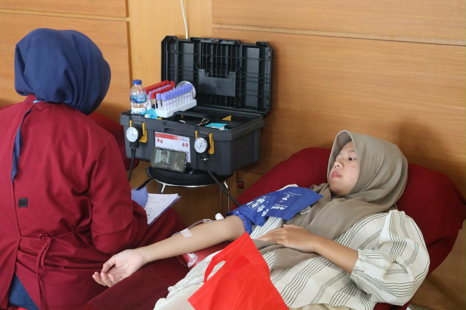 Kegiatan Donor Darah di Universitas Suryakancana Cianjur, Jawa Barat