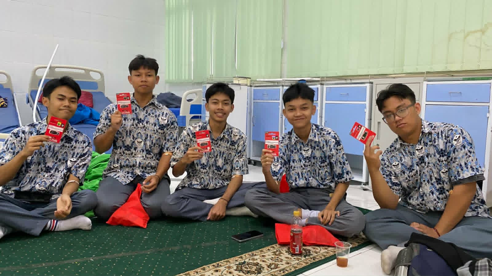 Kegiatan Donor Darah di SMK Negeri 1 Garut, Jawa Barat
