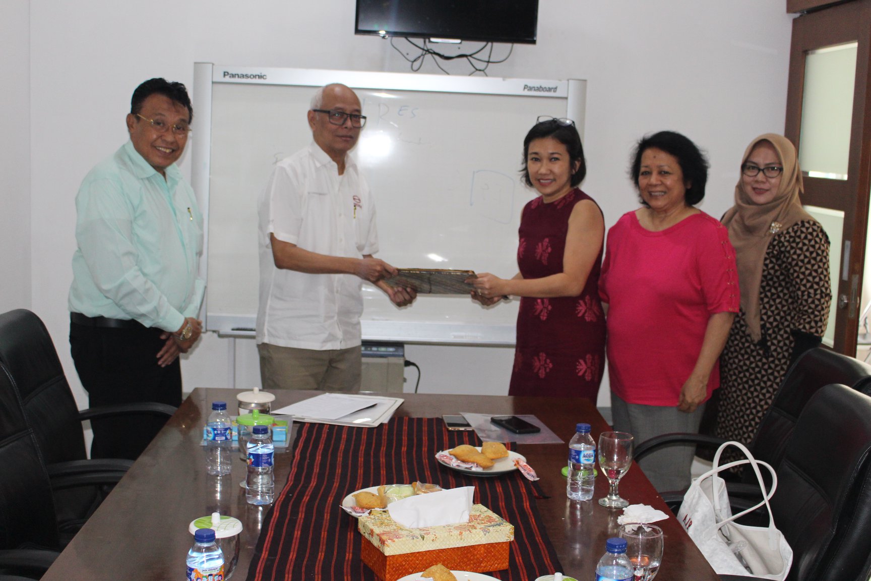 Penandatanganan MoU YKDKsj dengan Yayasan Citra Baru (YCB) untuk Program Bantuan Operasi Bibir Sumbing